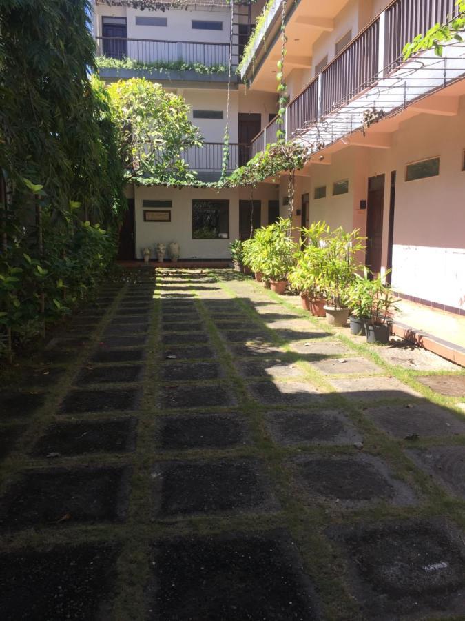 Pakerisan East Mansion Hotel Denpasar Kültér fotó